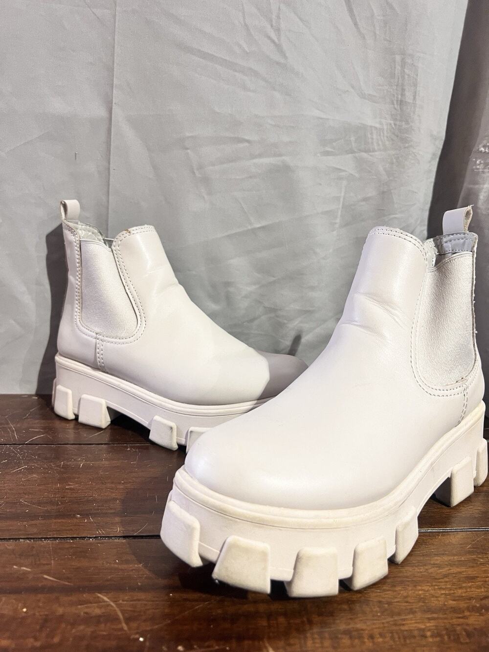 Circus by Sam Edelman Women's Darielle Chelsea Boots Size 8 TG2007